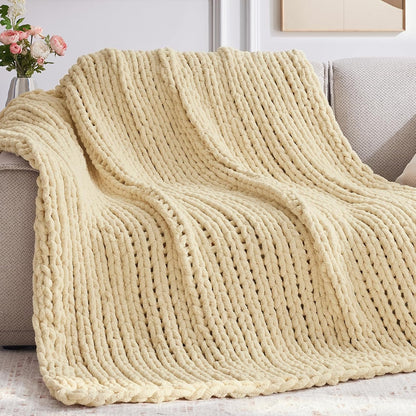 Chunky Knit Throw Blanket, 30''*40'' Knitted Throw Chenille Yarn for Bed Couch, Handmade Oatmeal