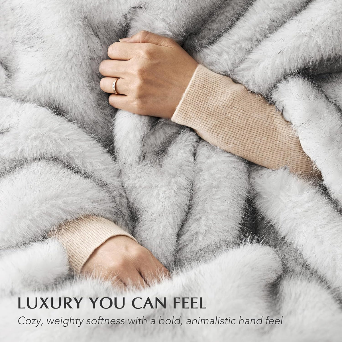 Luxury Faux Fur Throw Blanket, Soft Fluffy Faux Mink Blankets for Bed, Couch, Sofa, Thick Cozy