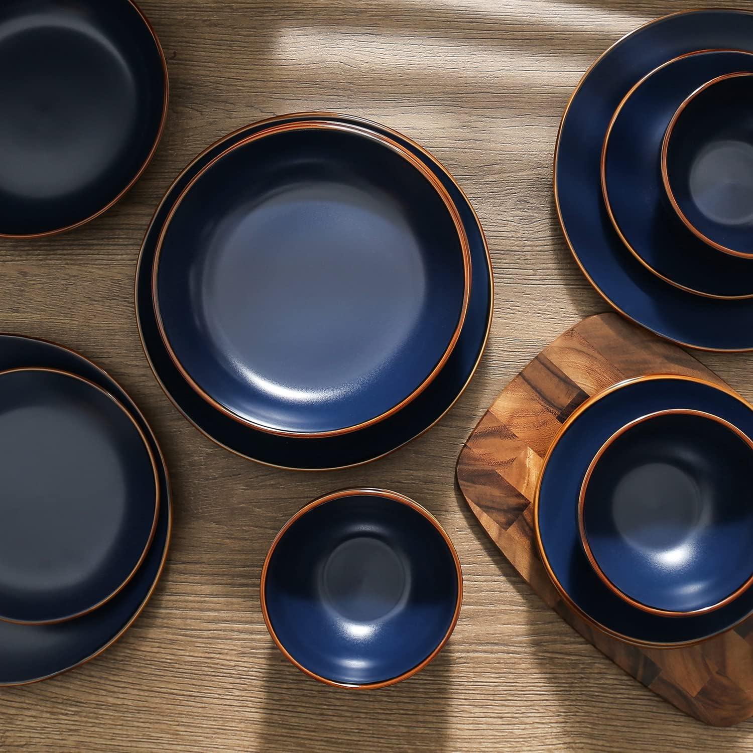 Stone Lain Brasa Modern Stoneware 32 Piece Dinnerware Sets, Plates and bowls Sets, Dish Set for 8