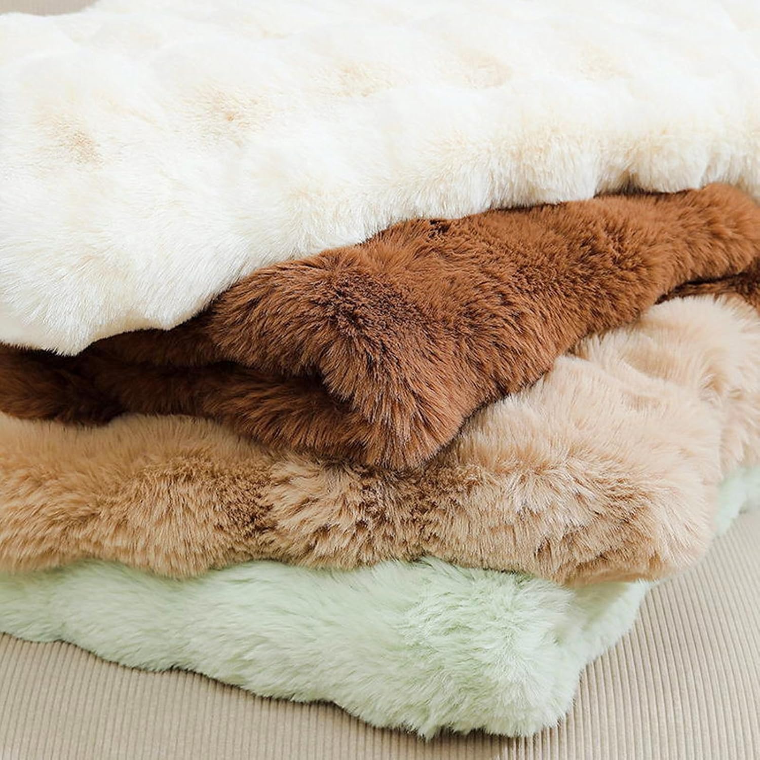 UKELER Large Fluffy Fleece Blankets Throws for Bed Cozy Shaggy Faux Fur Blanket Soft Plush Thick
