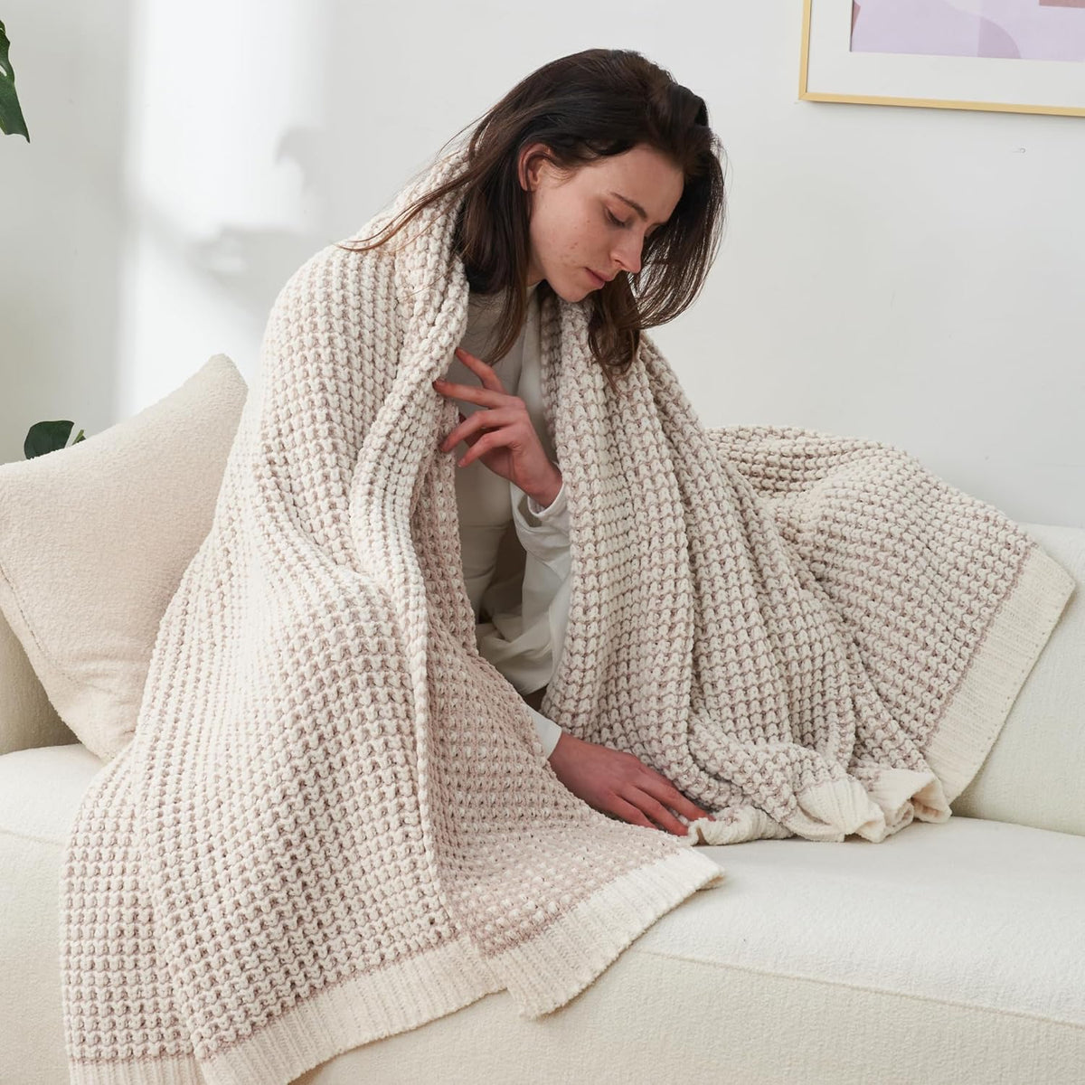 Amélie Home Chenille Waffle Throw Blanket for Couch, Reversible Pineapple Stitch Knit Soft Cozy