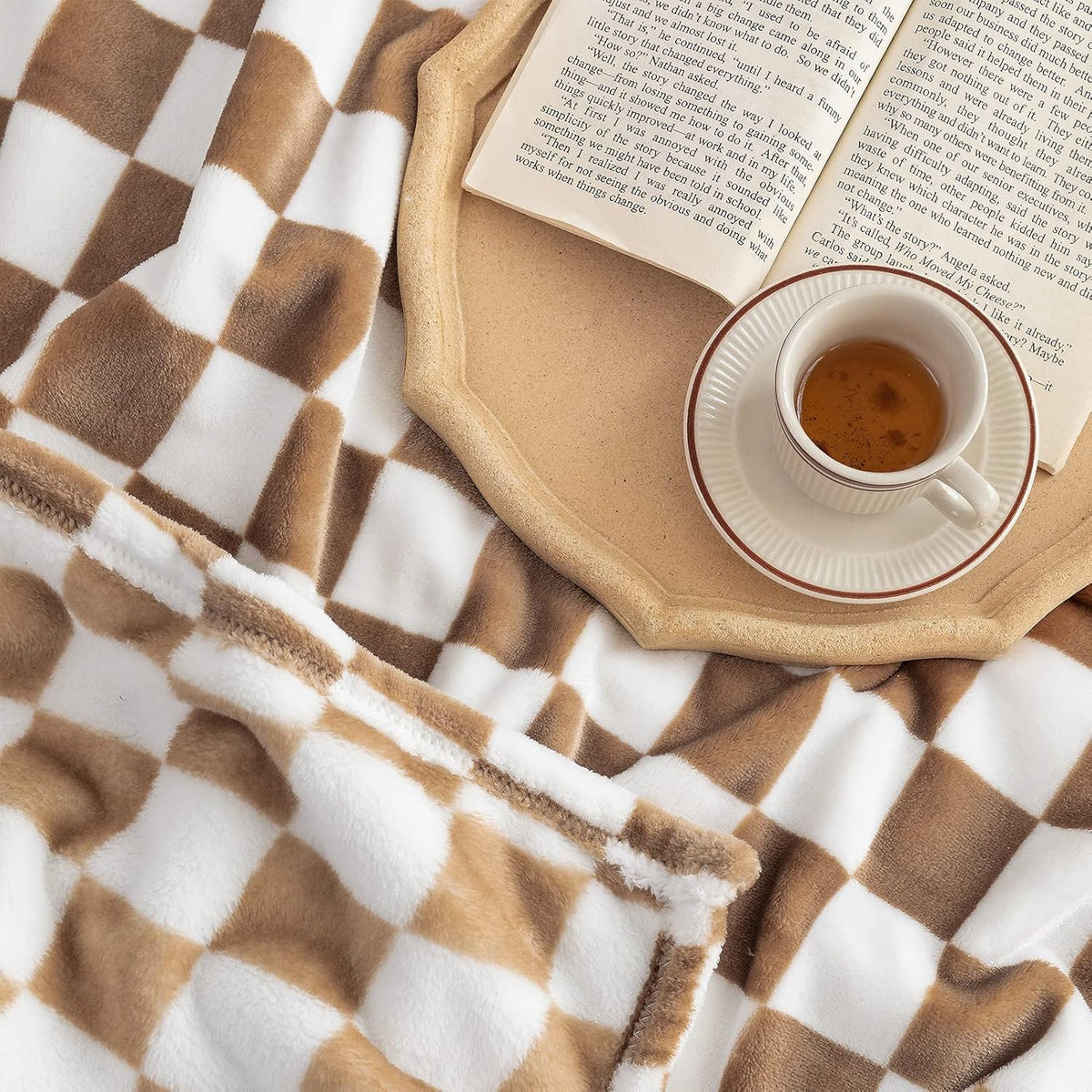 LOMAO Throw Blankets Flannel Blanket with Checkerboard Grid Pattern Soft Throw Blanket for Couch