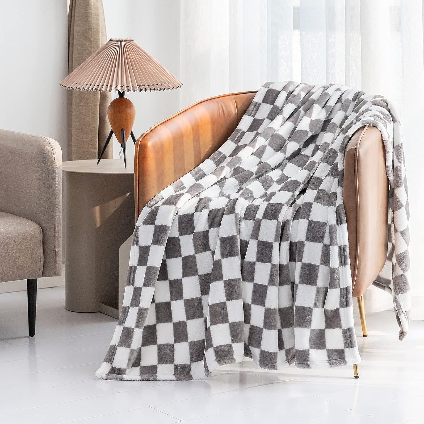 LOMAO Throw Blankets Flannel Blanket with Checkerboard Grid Pattern Soft Throw Blanket for Couch