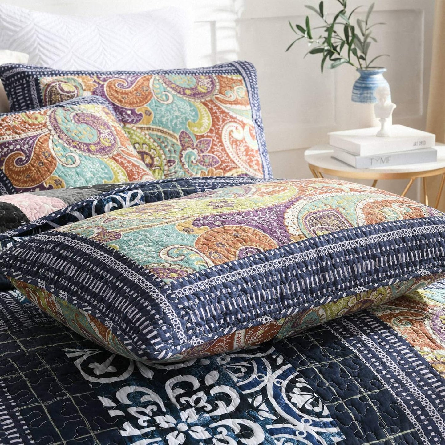 NEWLAKE Cotton Patchwork Bedspread, 3-Piece Bedding Quilt Set with Real Stitched Embroidery