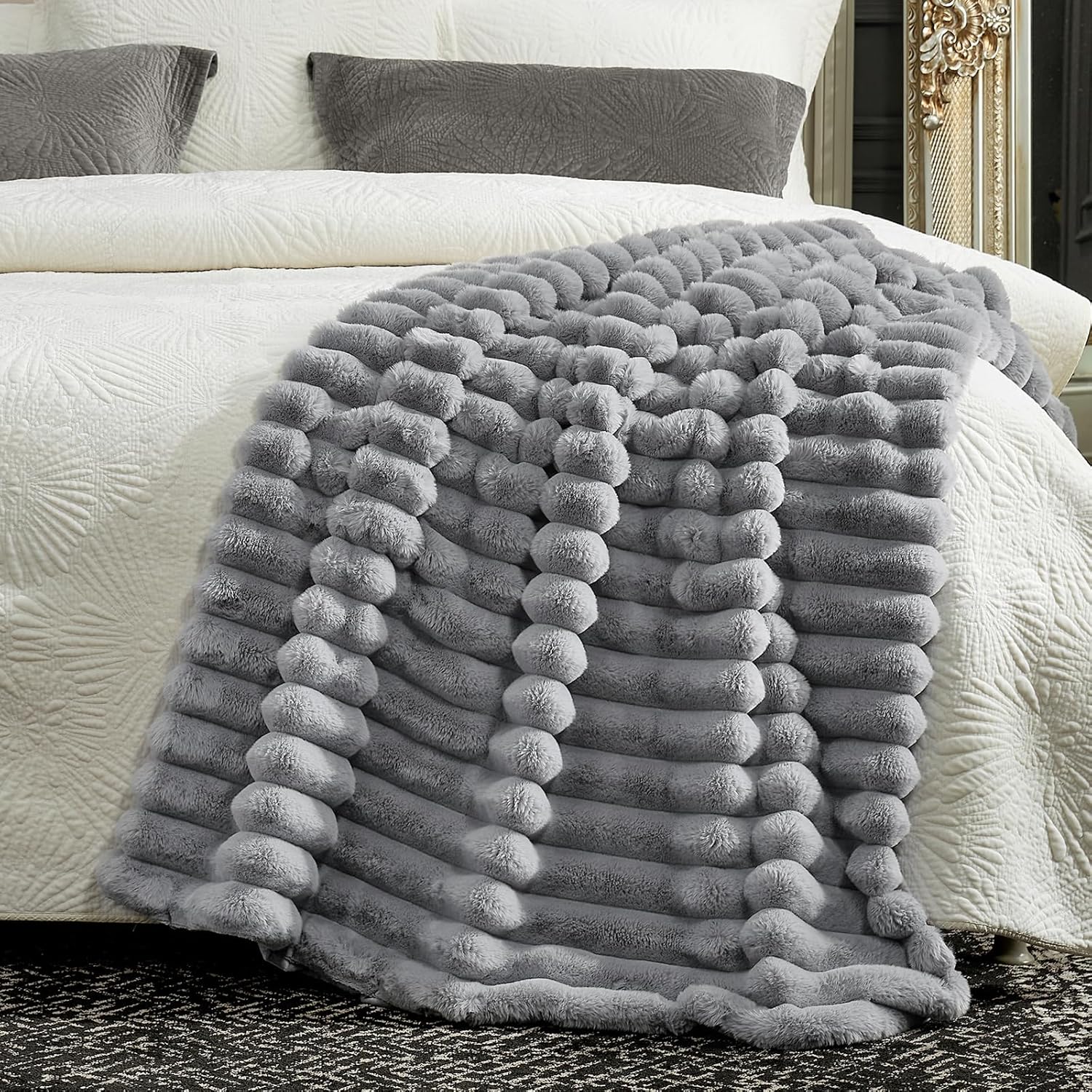 Cozy Bliss Faux Fur Throw Blanket for Couch, Cozy Warm Plush Striped Blanket for Sofa Bedroom