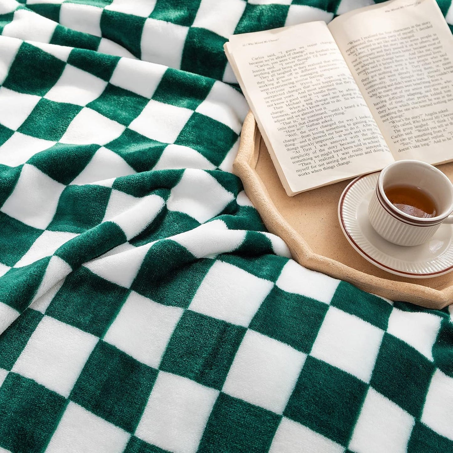 LOMAO Throw Blankets Flannel Blanket with Checkerboard Grid Pattern Soft Throw Blanket for Couch