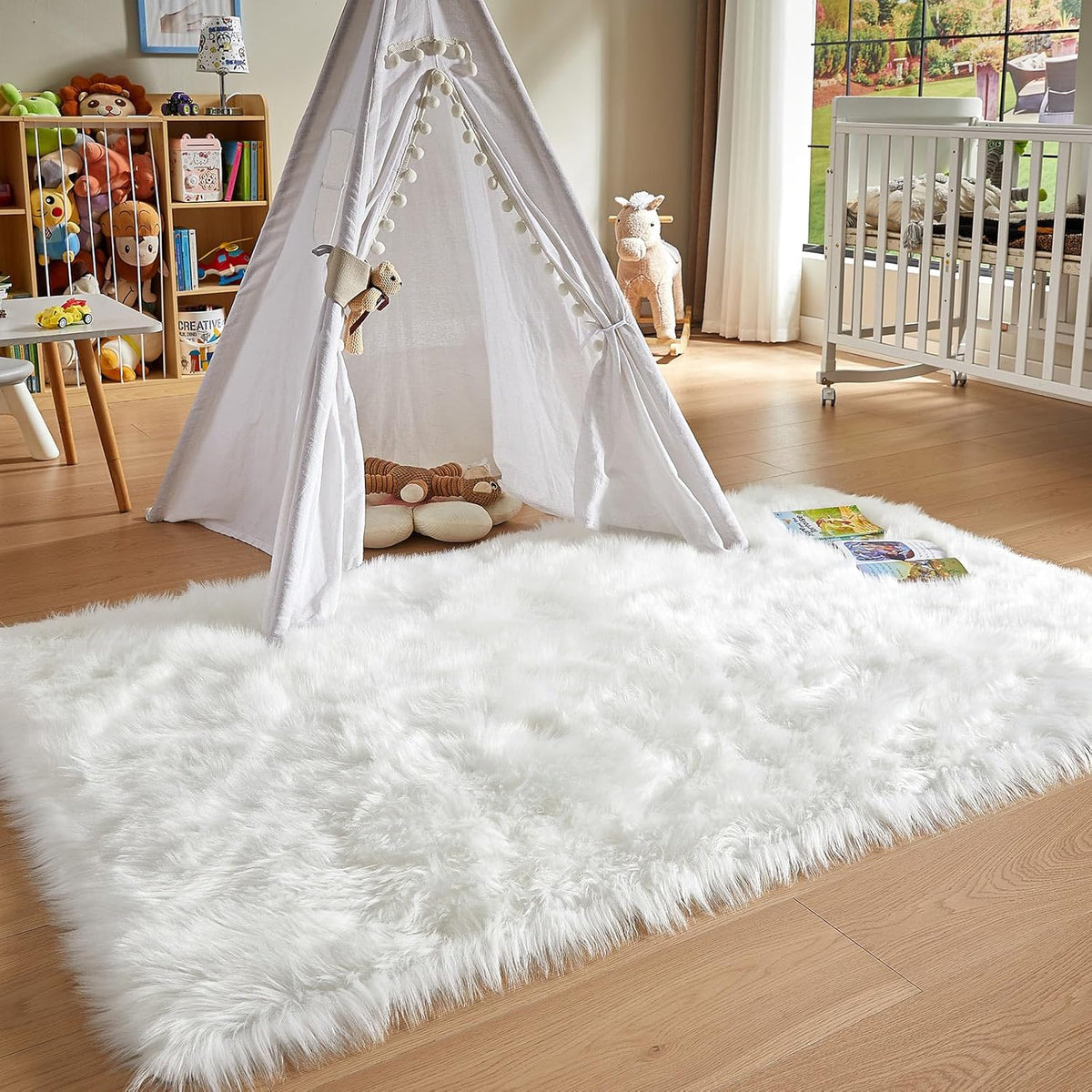 AMTOVO Faux Fur Sheepskin Rug for Living Room, 4 x 6 ft White Fluffy Area Rug for Bedroom