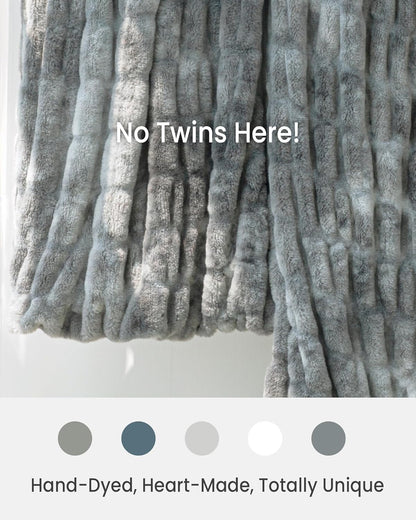 Faux Fur Blanket, Twin Size Oversized Throw Blanket for Couch, Fluffy Blanket with Stretch Ruched