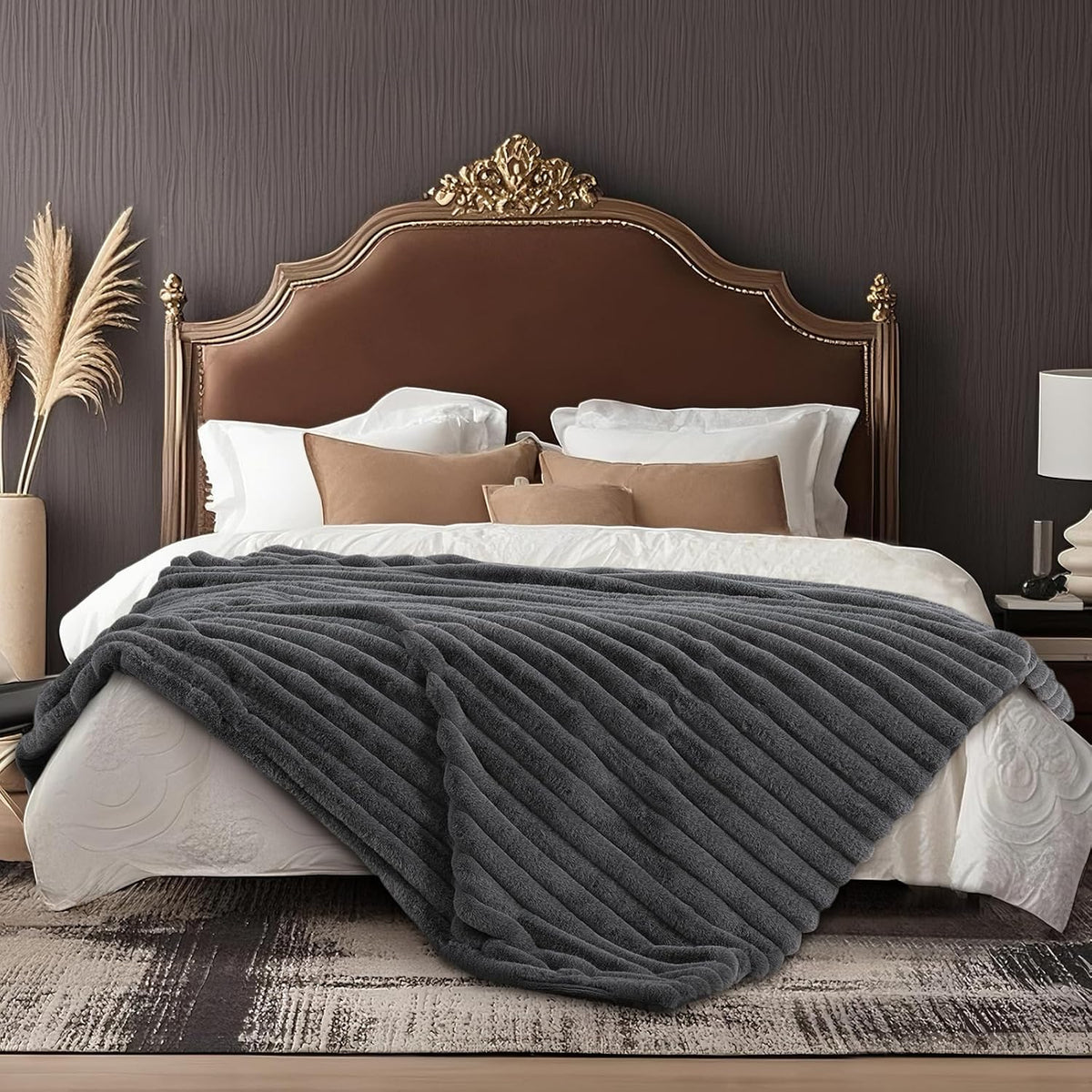 Amélie Home Faux Fur Throw Blanket for Couch, Ultra Cozy Fuzzy Fluffy Fur Luxurious Soft Striped