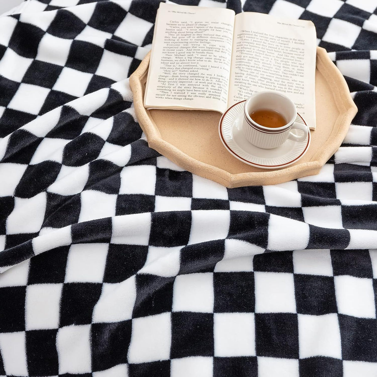 LOMAO Throw Blankets Flannel Blanket with Checkerboard Grid Pattern Soft Throw Blanket for Couch