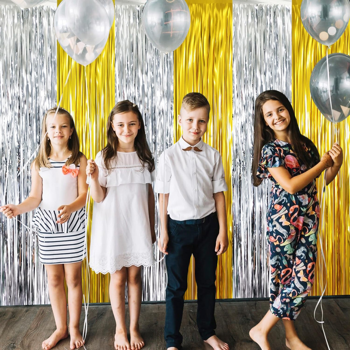 GOER 3.2 ft x 8.2 ft Metallic Tinsel Foil Fringe Curtains Party Backdrop Party Streamers for