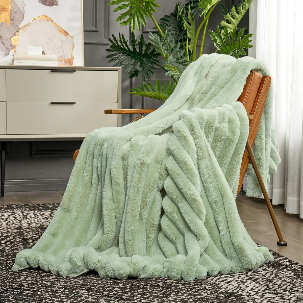 Cozy Bliss Faux Fur Throw Blanket for Couch, Cozy Warm Plush Striped Blanket for Sofa Bedroom