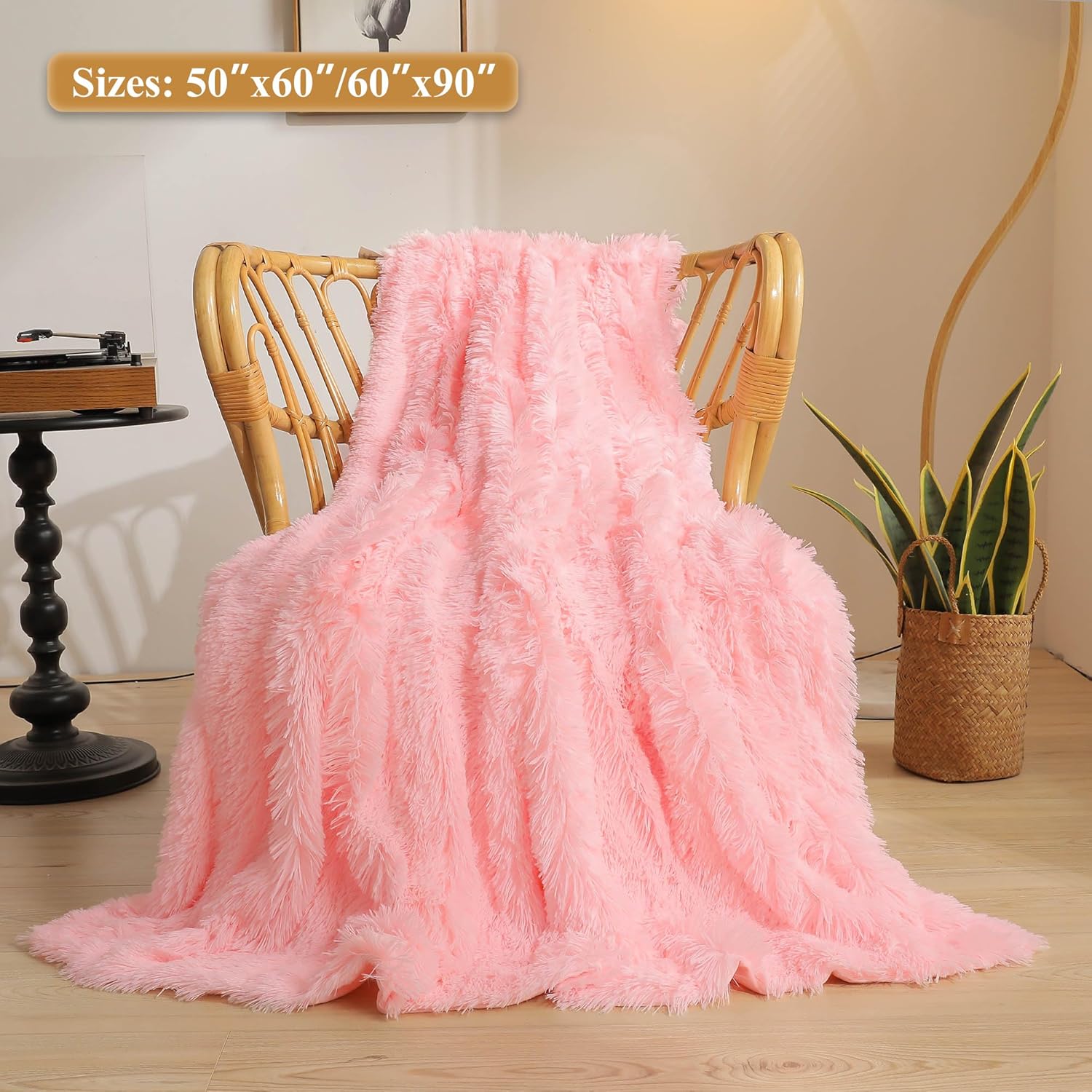 XeGe Luxury Faux Fur Blanket, Pink Soft Big Fluffy Throw, Shaggy Plush Decorative Cute Girls Furry