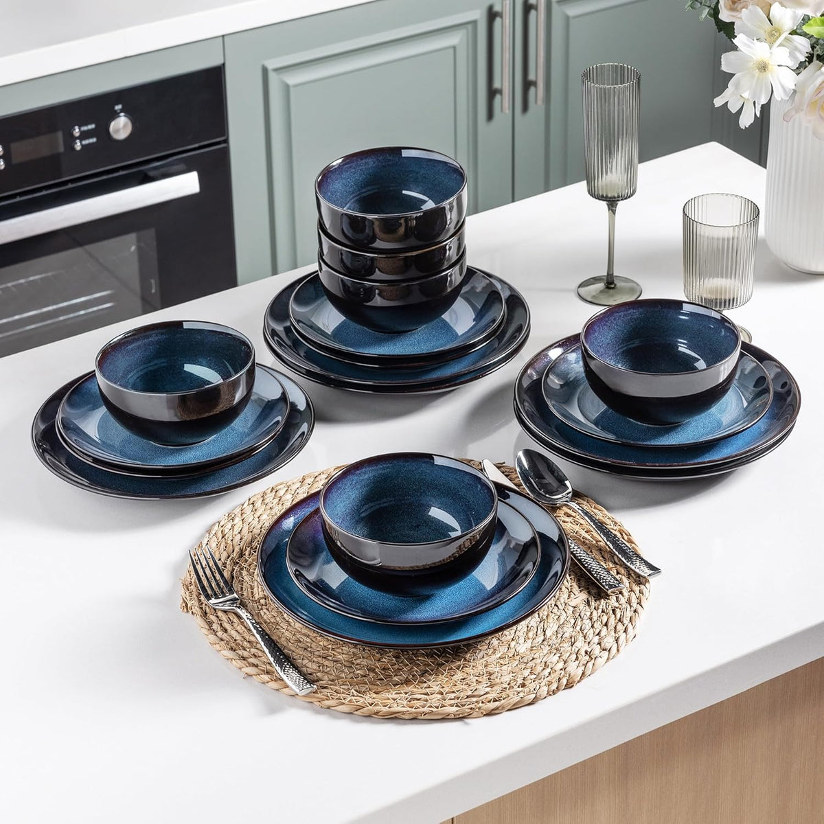 LERATIO Ceramic Dinnerware Sets for 4,Stoneware Coupe Plates and Bowls Sets,Highly Chip and Crack