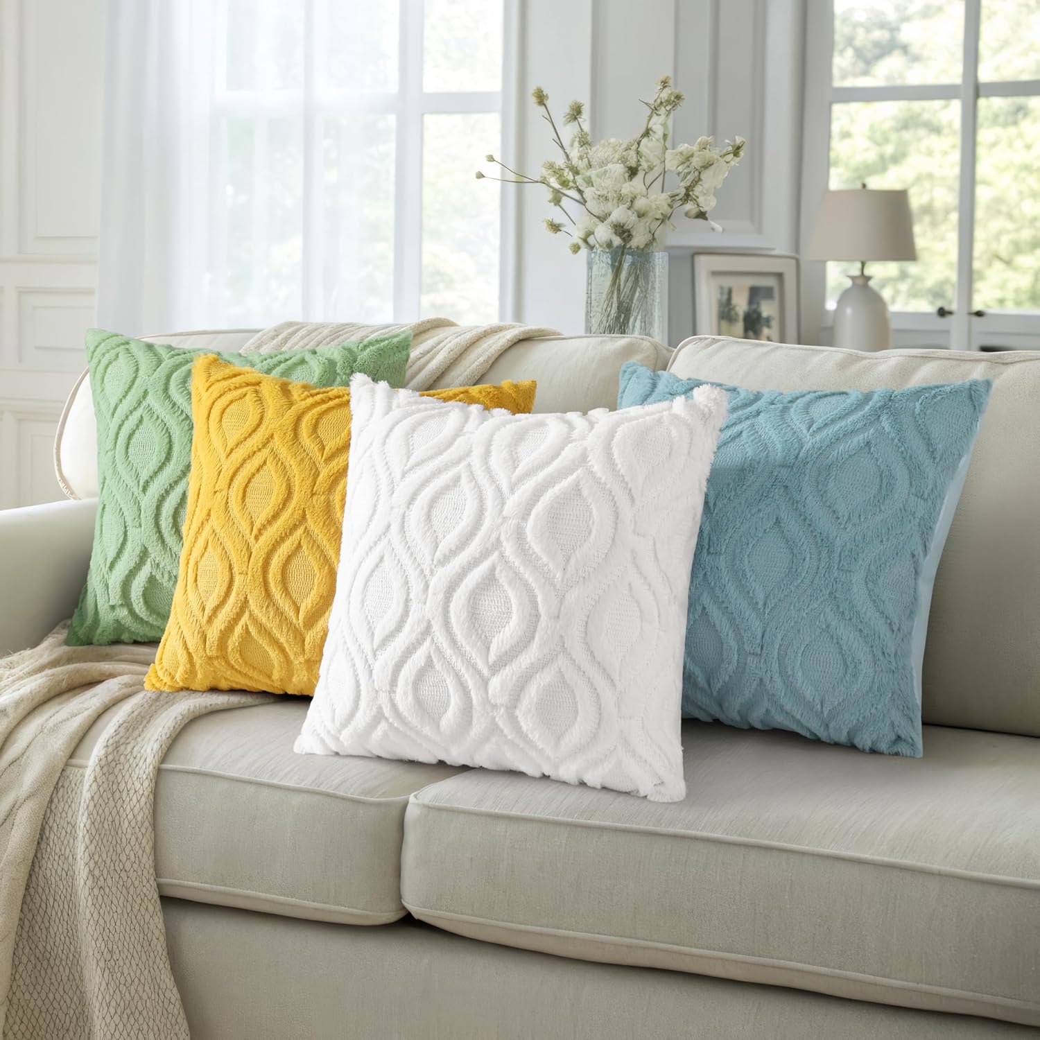 decorUhome Fall Throw Pillow Covers 18x18 Inch Set of 2, Soft Plush Decorative Faux Fur White Solid
