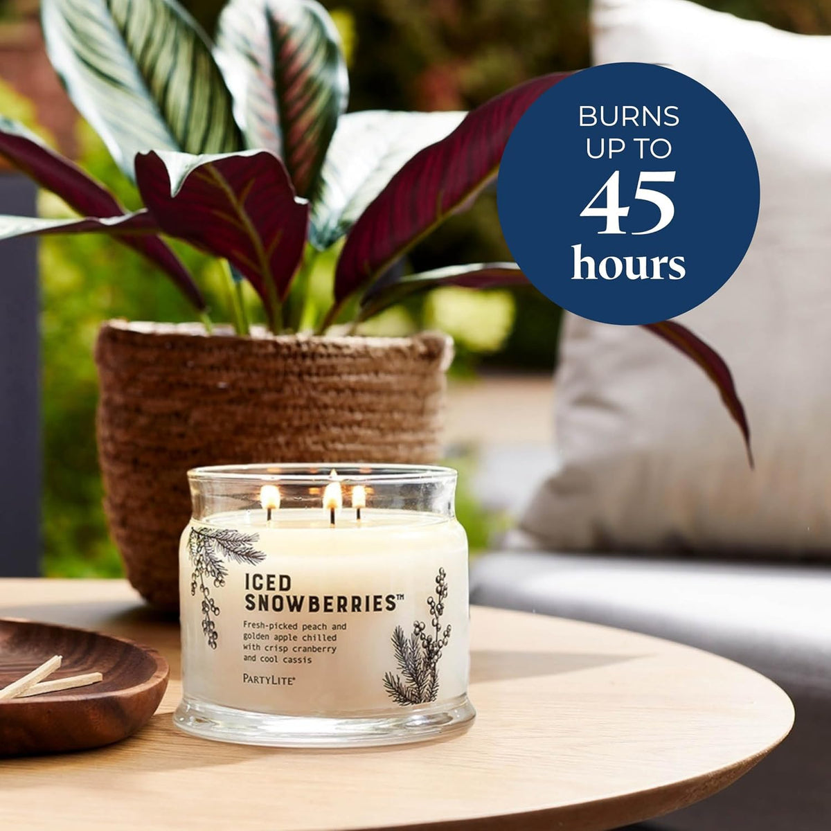 PartyLite Iced Snowberries Scented, Notes of Apple, Cassis, Cranberry, Peach, Strawberry, Berry