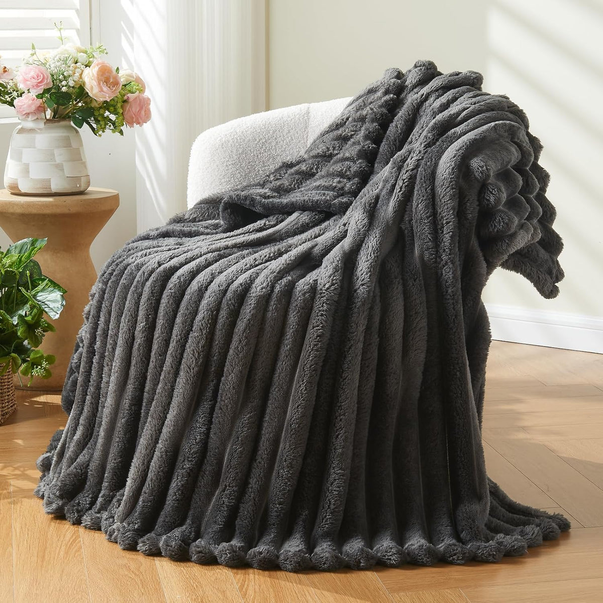 NEWCOSPLAY Super Soft Throw Blanket Grey Premium Silky Flannel Fleece 3D Ribbed Jacquard