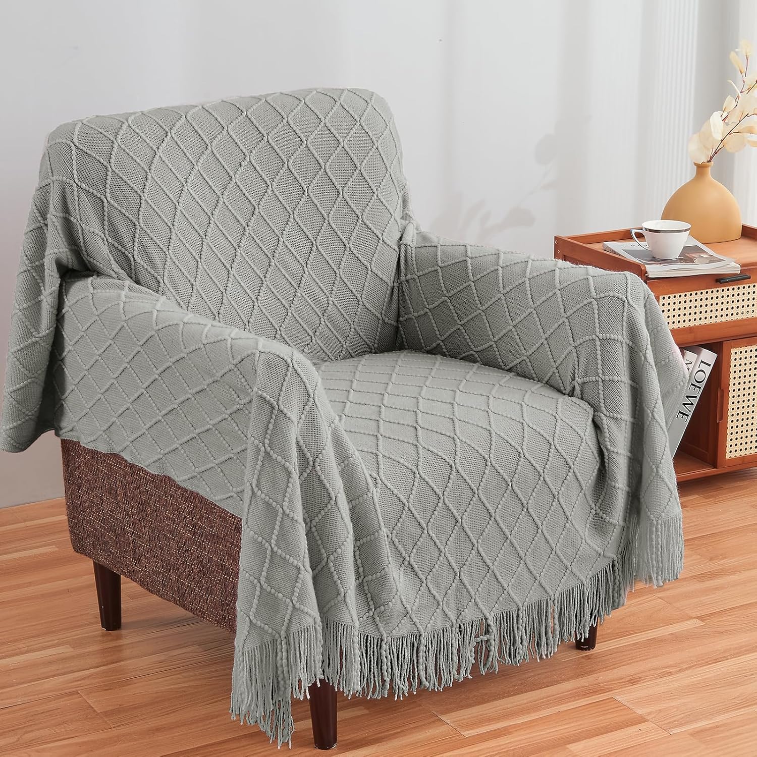 inhand Knitted Throw Blankets for Couch and Bed, Soft Cozy Knit Blanket with Tassel, Light Grey
