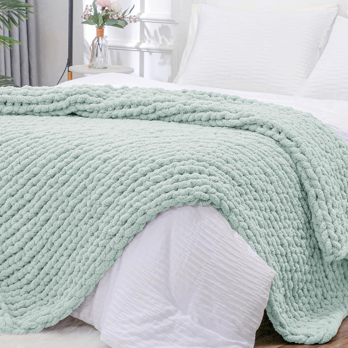 Bigacogo Chunky Knit Throw Blanket for Couch, 40x80 inches, 100% Hand Knitted with Thick Jumbo