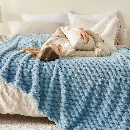 NEWCOSPLAY Super Soft Twin Blanket Blue Premium Silky Flannel Fleece 3D Clouds Stylish Jacquard
