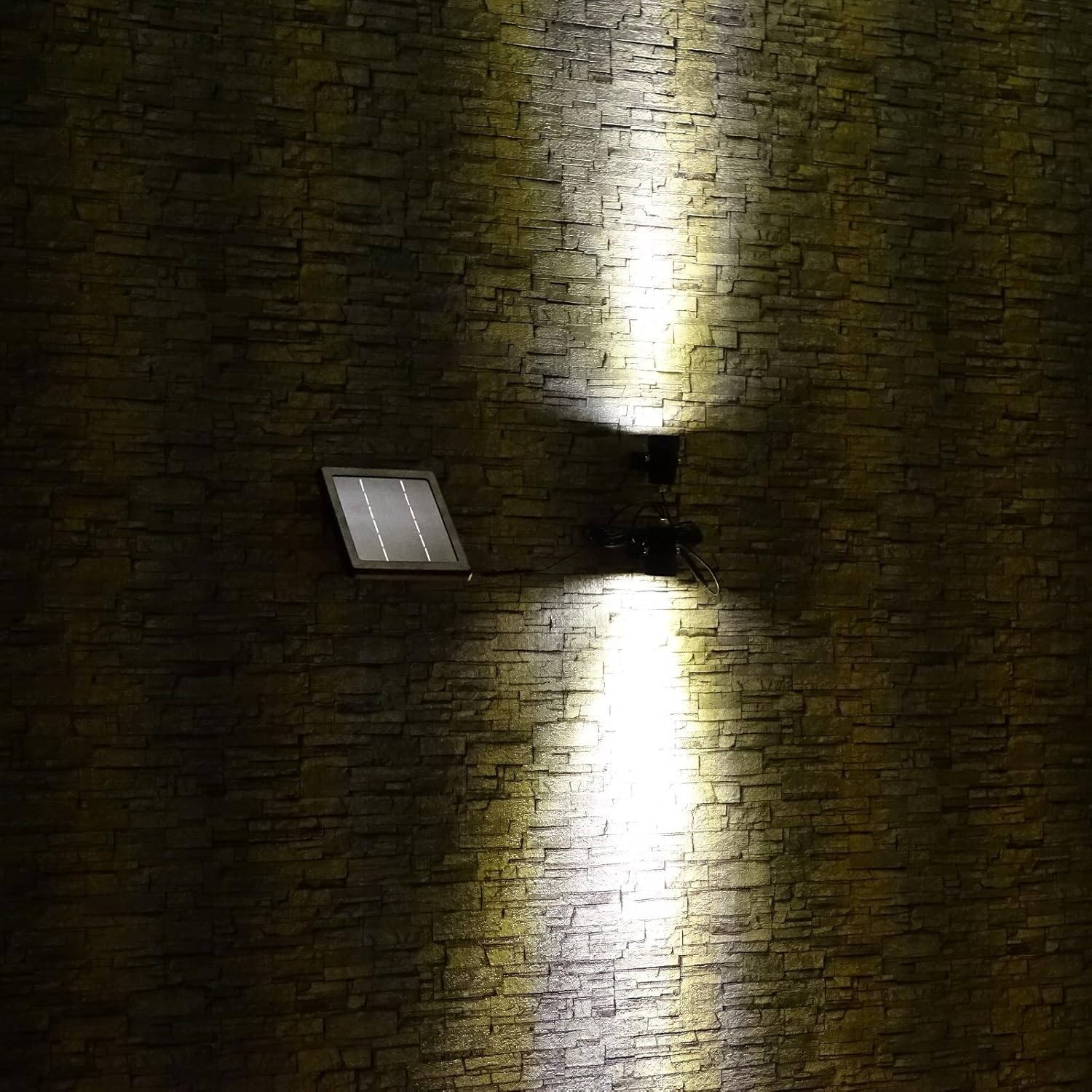 MINI 50X Twin Solar-Powered Cast Aluminium Warm White LED Spotlight 60-100 Lumen Per Light Fixture