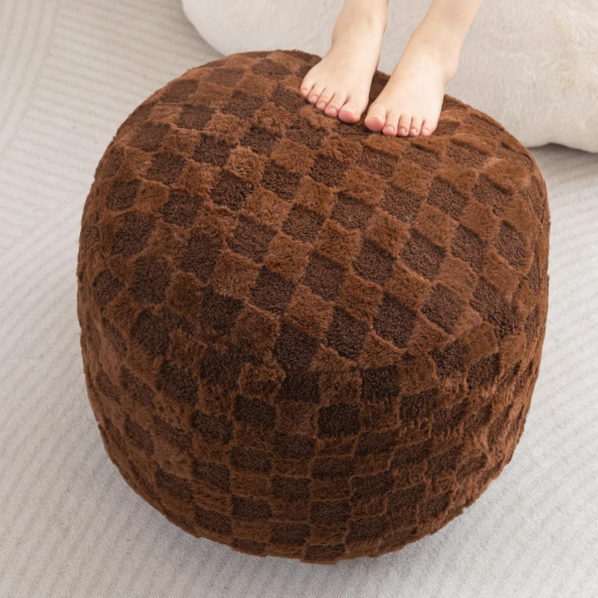 HIGOGOGO Round Stuffed Pouf Ottoman, Plaid Poufs with Foam Chunk Filling, Fluffy and Furry Pouf
