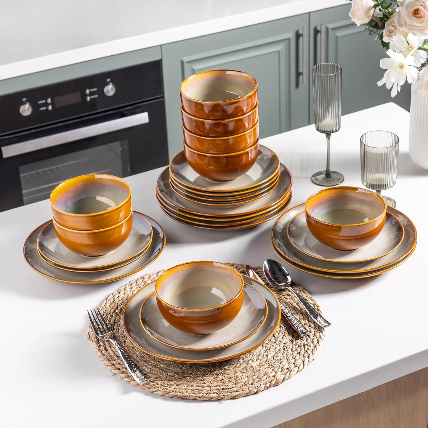 LERATIO Ceramic Dinnerware Sets for 8,Stoneware Plates and Bowls Sets,Handmade Reactive Glaze