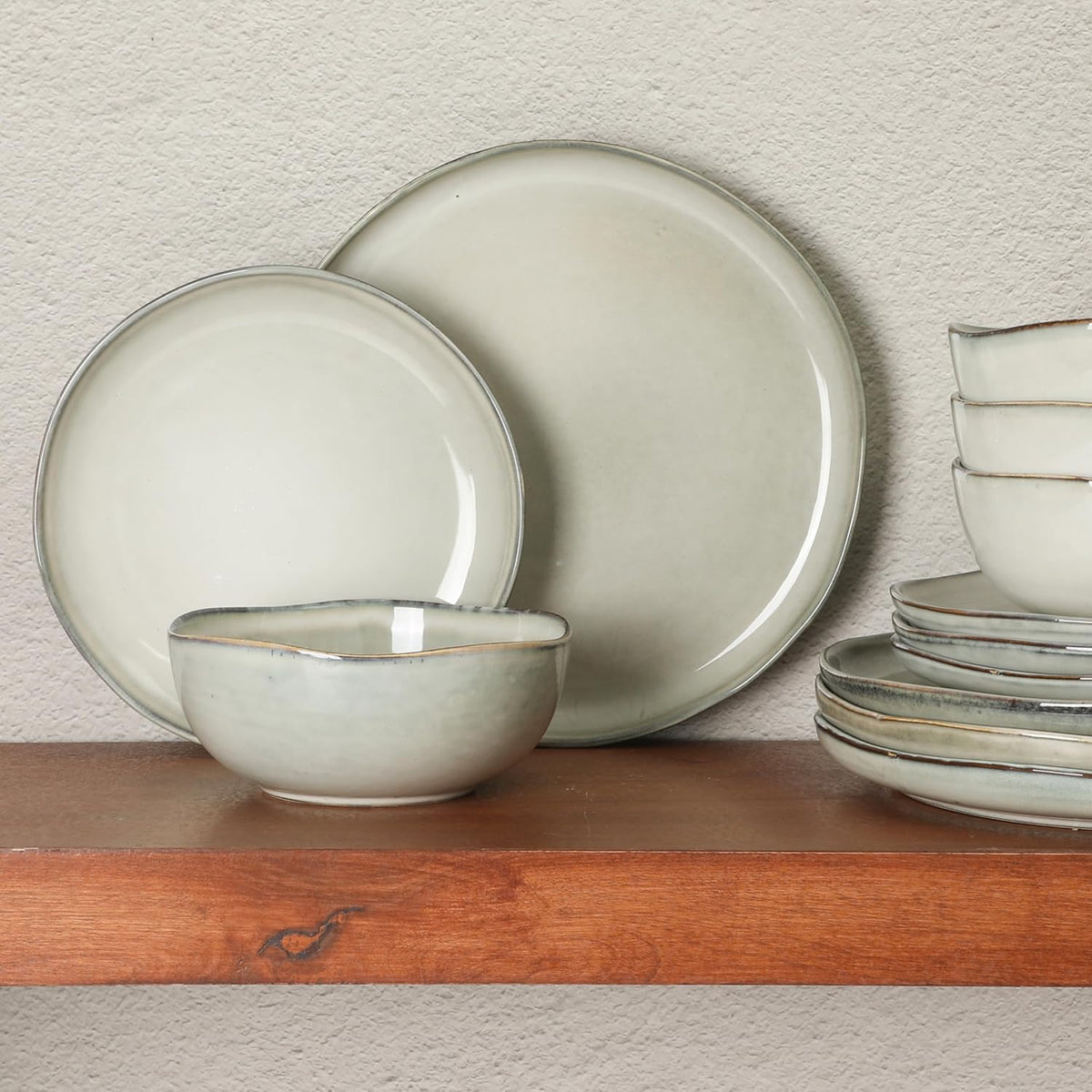 Gibson Elite Nardini 12 Piece (Service for 4) Plates and Bowls Reactive Glaze Dishes Stoneware
