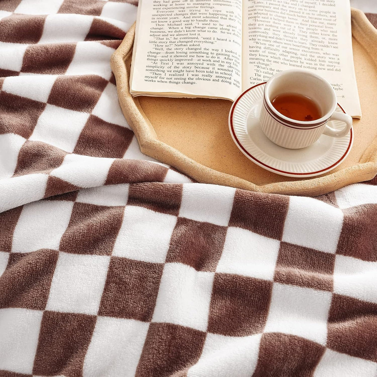 LOMAO Throw Blankets Flannel Blanket with Checkerboard Grid Pattern Soft Throw Blanket for Couch