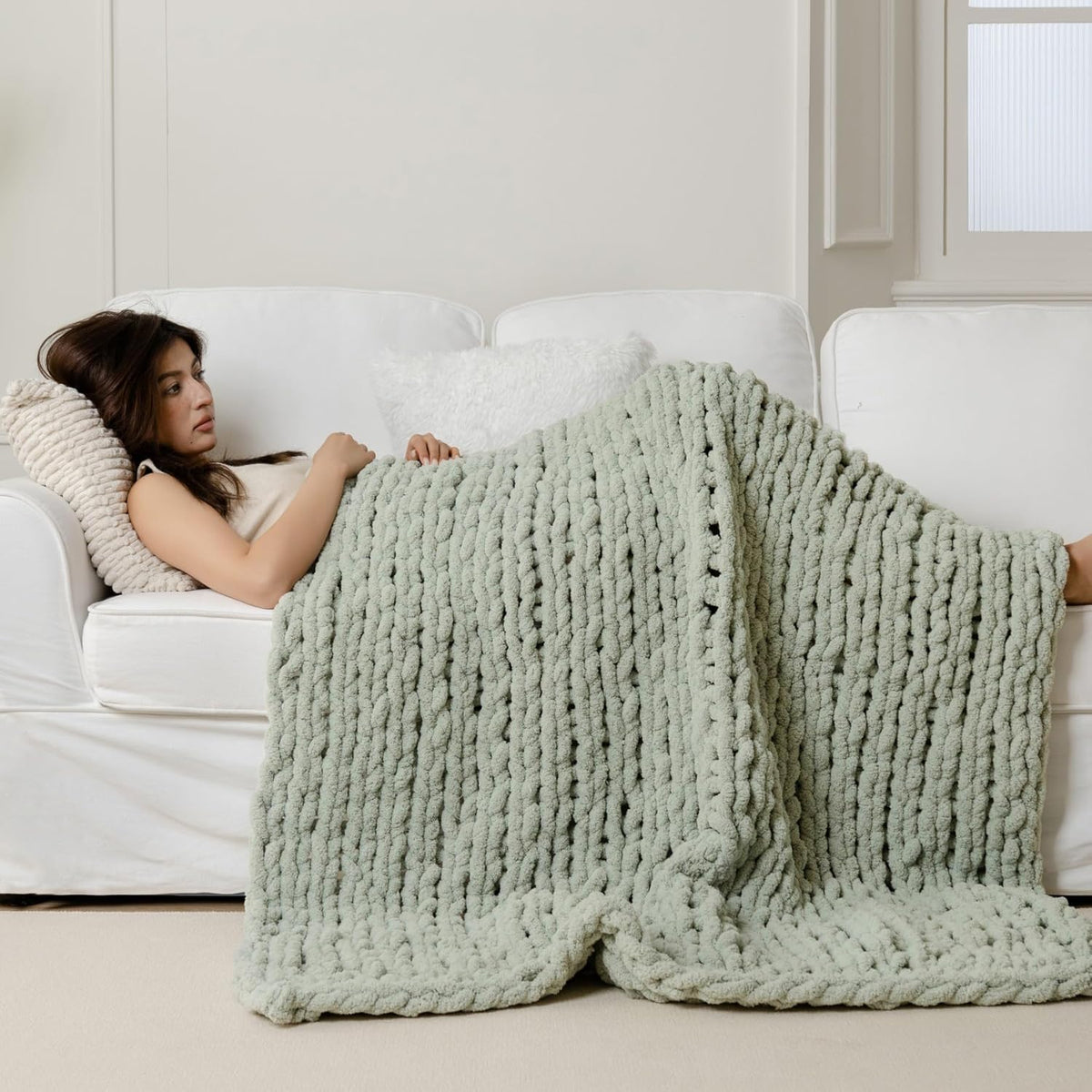 WESHIONGOO Chunky Knit Blanket Throw 50"×60" Knitted Throw Blankets for Couch Bed Fluffy Soft