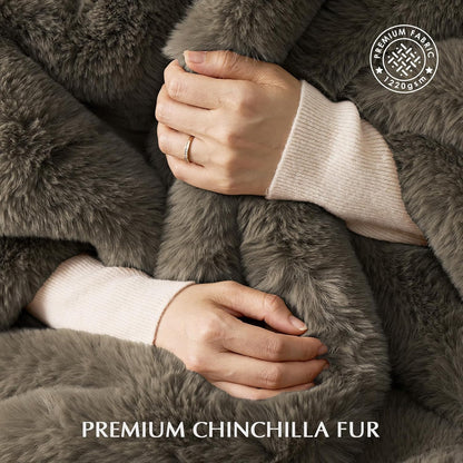 Luxury Soft Faux Chinchilla Fur Throw Blanket for Couch, Warm Thick Heavy Winter Throw Blanket