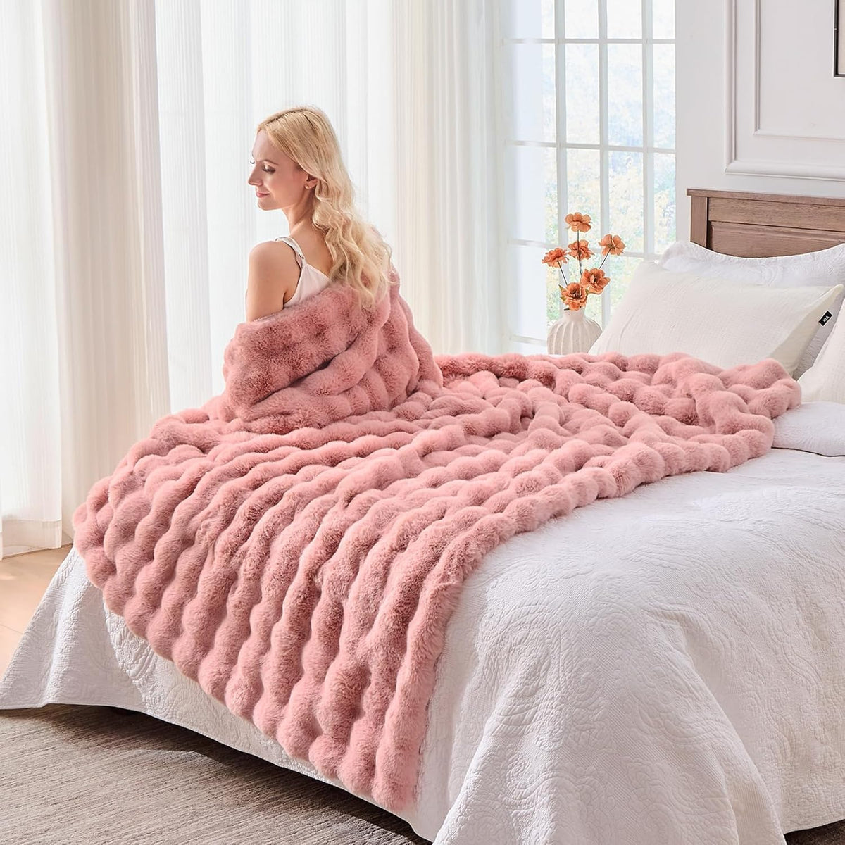 BENVWE Faux Fur Throw Blanket for Couch Bed - Fluffy Soft Thick Bubble Blanket for Living Room Home