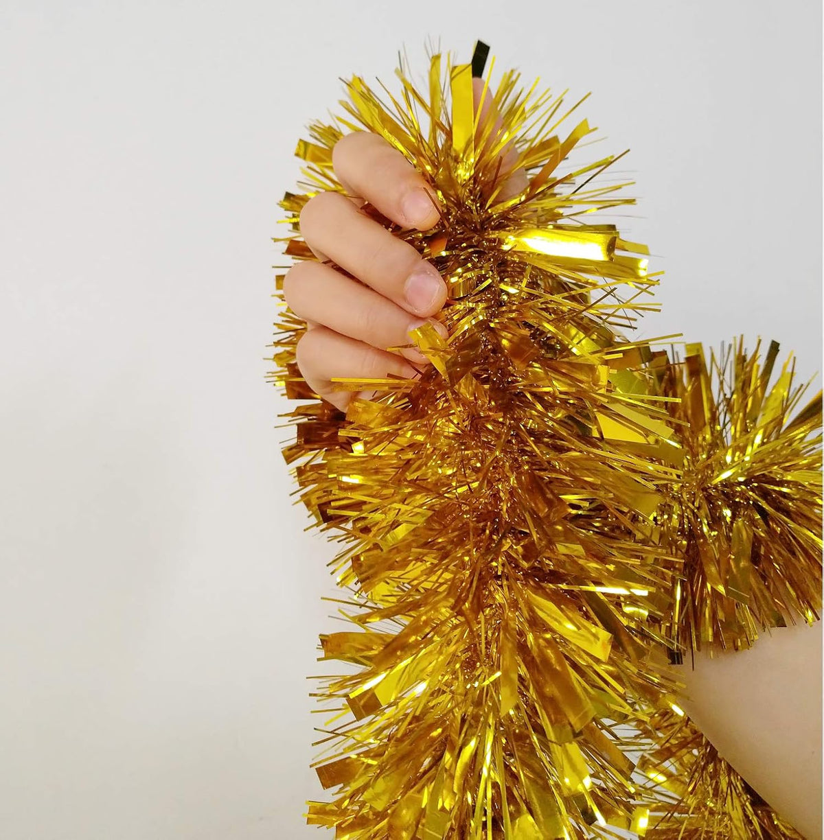 25 ft Long Roll Gold Tinsel Twist Garland, Shiny Metallic Foil Decorations for Parade Floats