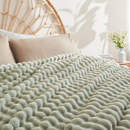 NEWCOSPLAY Faux Fur Twin Blanket Sage Green Bubble Blanket Thick Warm Soft for Couch Sofa Bed