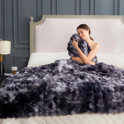 Cozy Bliss Faux Fur Throw Blanket for Couch, Fuzzy Soft Plush Thick Bubble Blanket for Sofa Bedroom