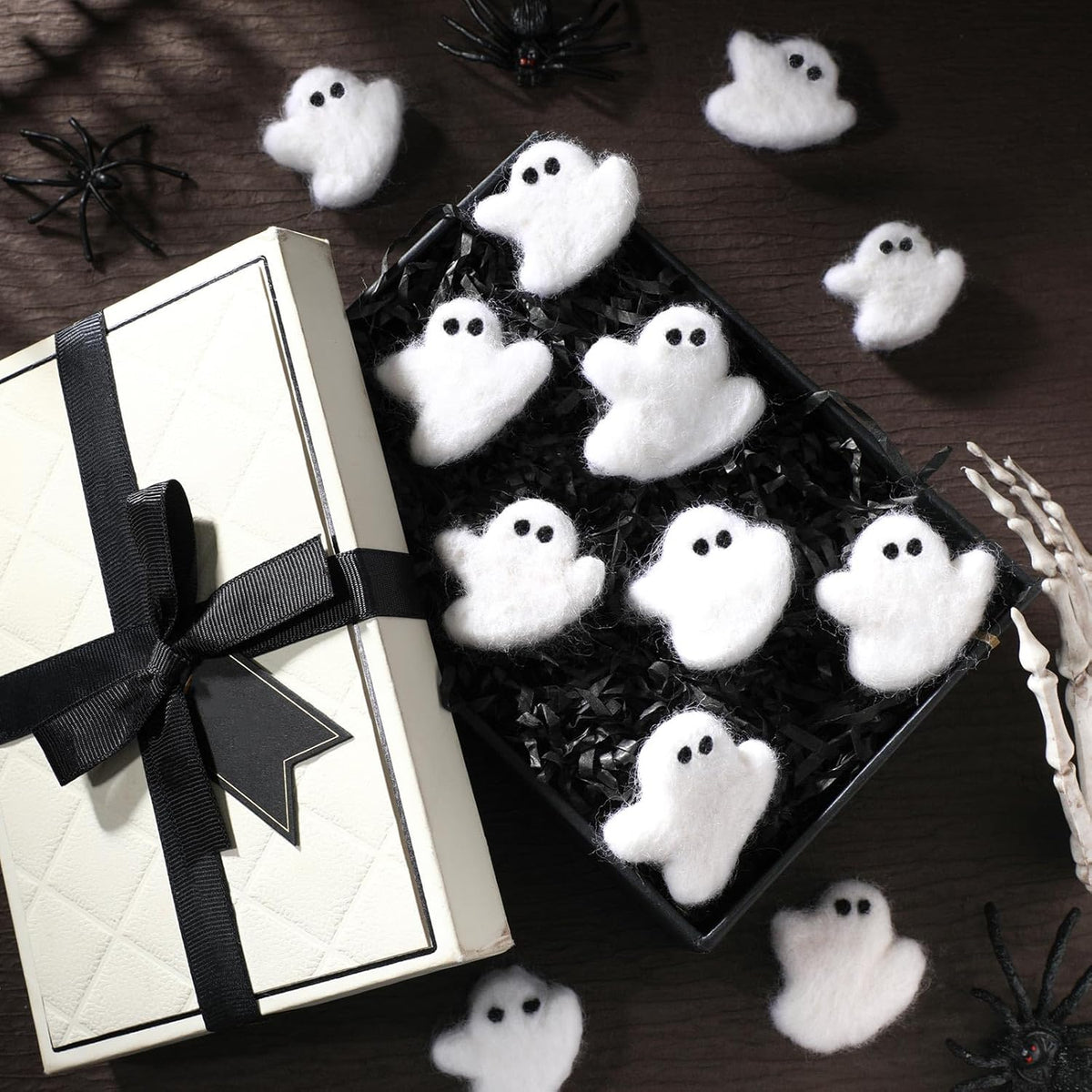 24 Pcs Halloween Felt Ghosts Wool Felted DIY Ornament Ghost for Halloween Party Decoration Home