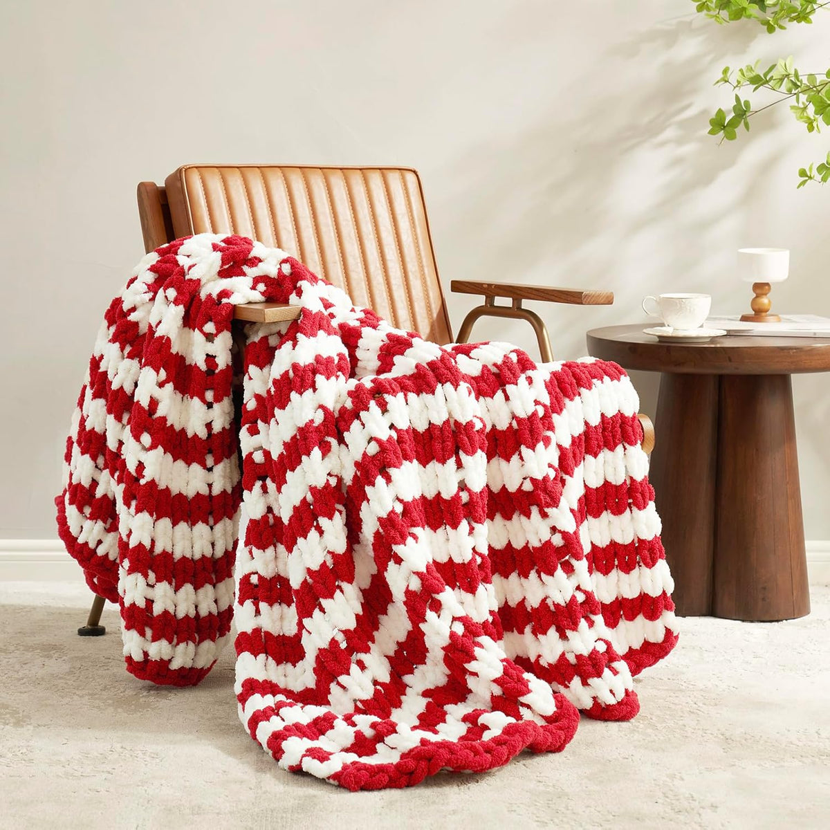 Amélie Home Chunky Knit Blanket Throw, Thick Soft Yarn Chunky Throw 50x60, Handmade Chenille Cable