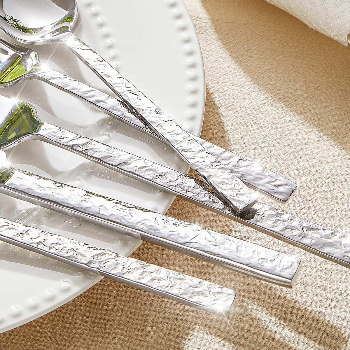 KINGSTONE 60 Pcs Hammered Silverware Set for 12, 18/10 Stainless Steel Heavy Duty Flatware Set