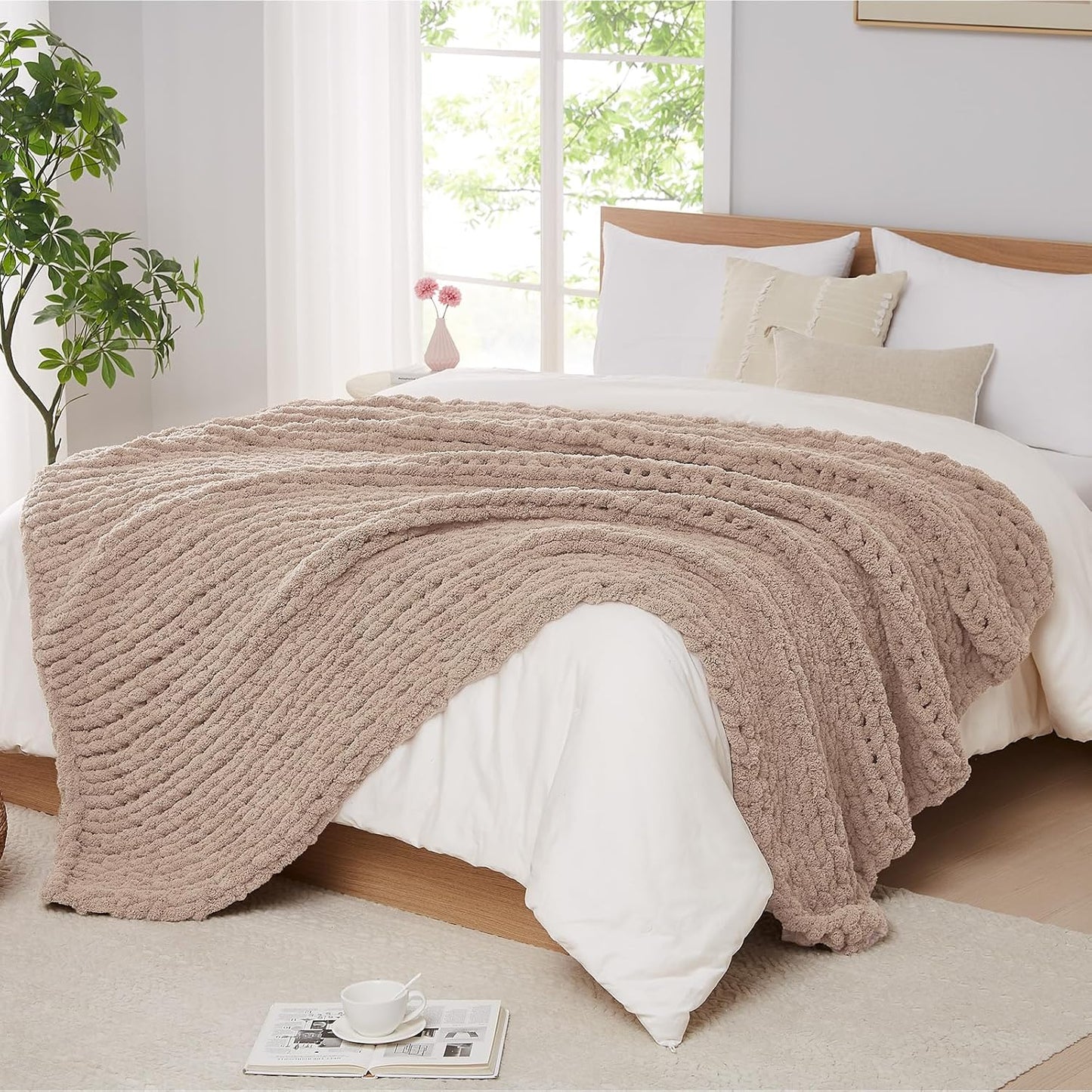 L'AGRATY Chunky Knit Blanket Throw: 50''x60'' Chenille Chunky Knitted Throw Blanket for Bed Couch