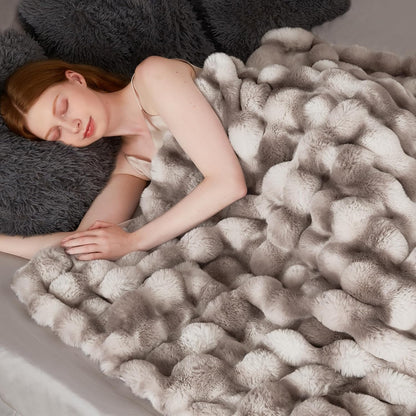 Touchat Luxury 1000GSM Faux Rabbit Fur Throw Blanket, Super Heavy Warm Cozy Grey Blankets for Couch