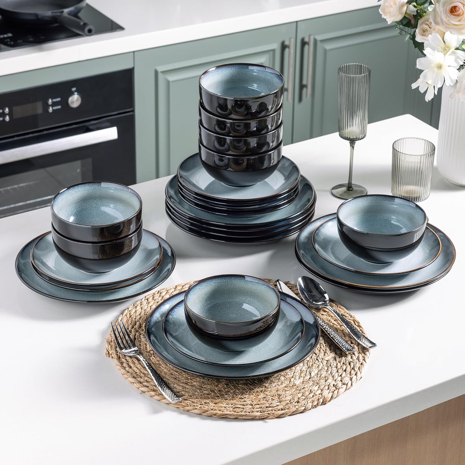 LERATIO Ceramic Dinnerware Sets for 8,Stoneware Plates and Bowls Sets,Handmade Reactive Glaze