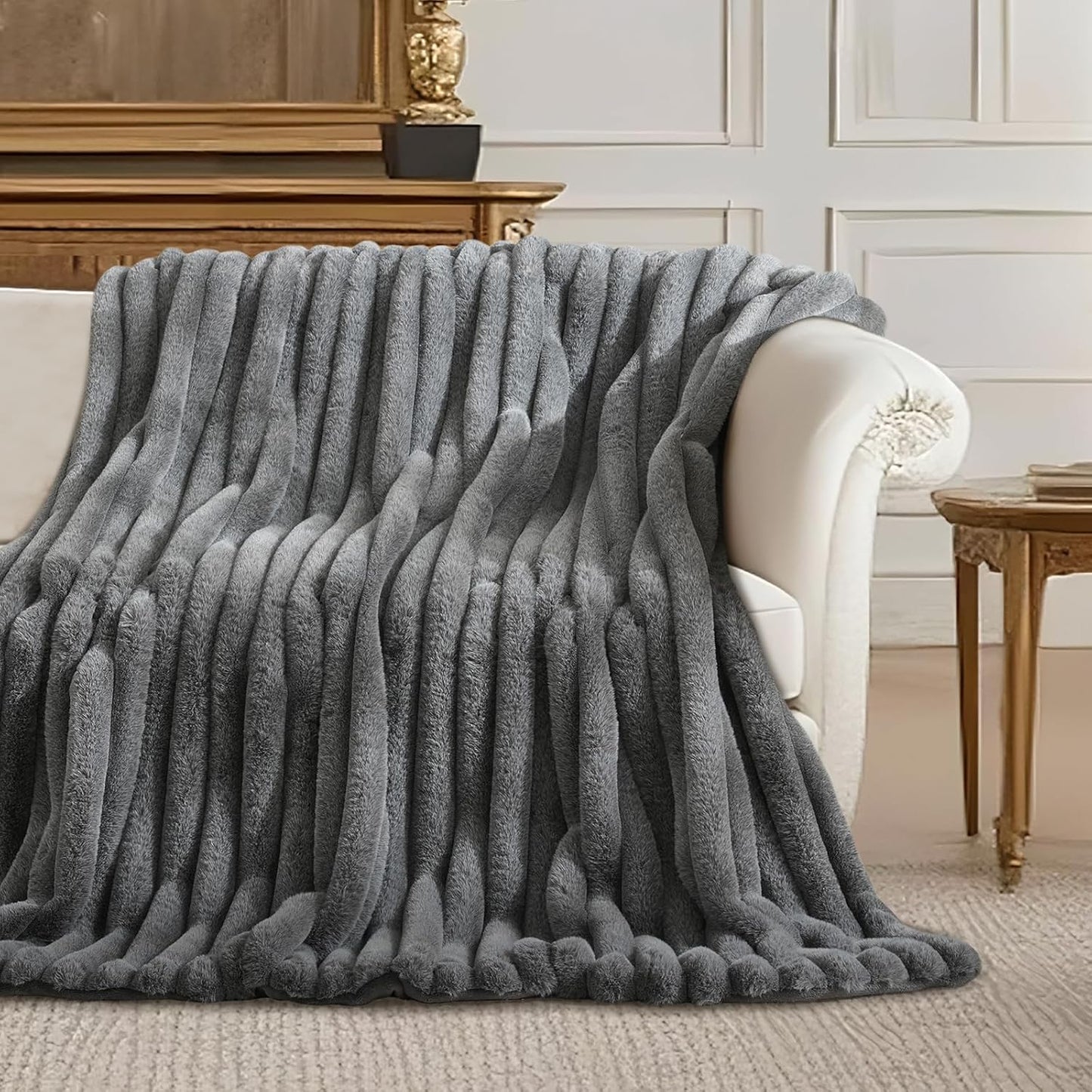 Amélie Home Faux Fur Throw Blanket for Couch, Ultra Cozy Fuzzy Fluffy Fur Luxurious Soft Striped