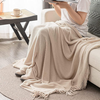 lifein Throw Blanket for Couch, Soft Boho Decor Bed Throw,Cozy White Chenille Knitted Small