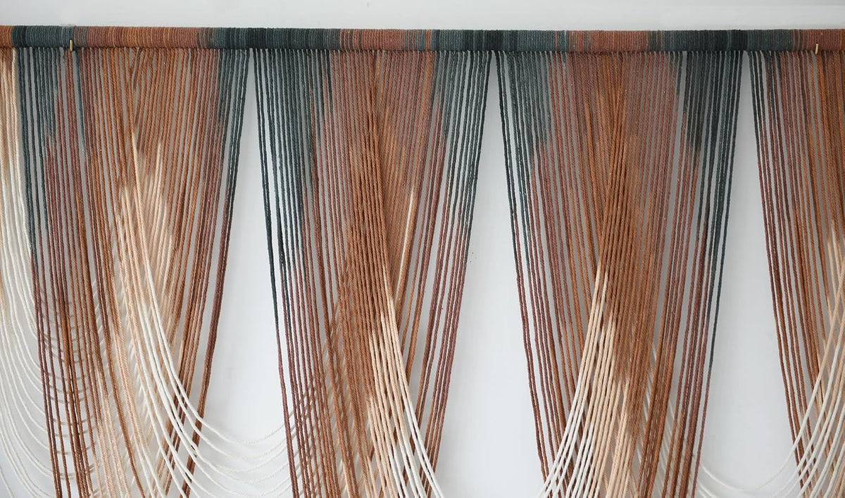 IOWER Macrame Wall Hanging Brown Dip-Dyed Large Macrame Wall Decor For Living Room Boho Fiber Art