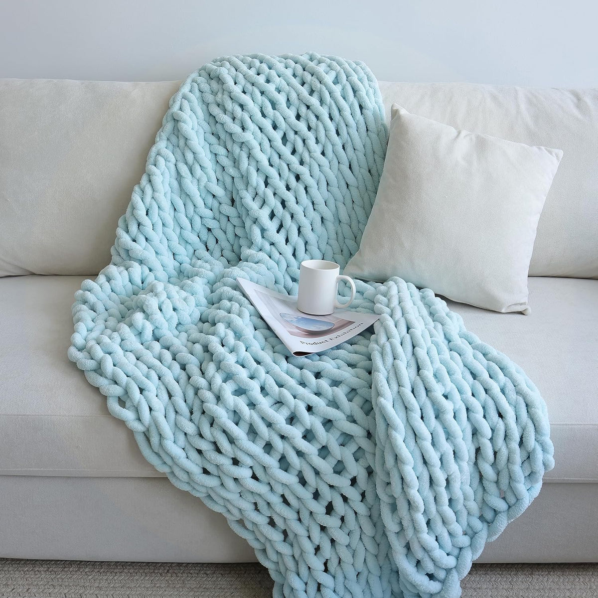 Maetoow Chenille Chunky Knit Blanket Throw （40×50 Inch）, Handmade Warm & Cozy Blanket Couch, Bed