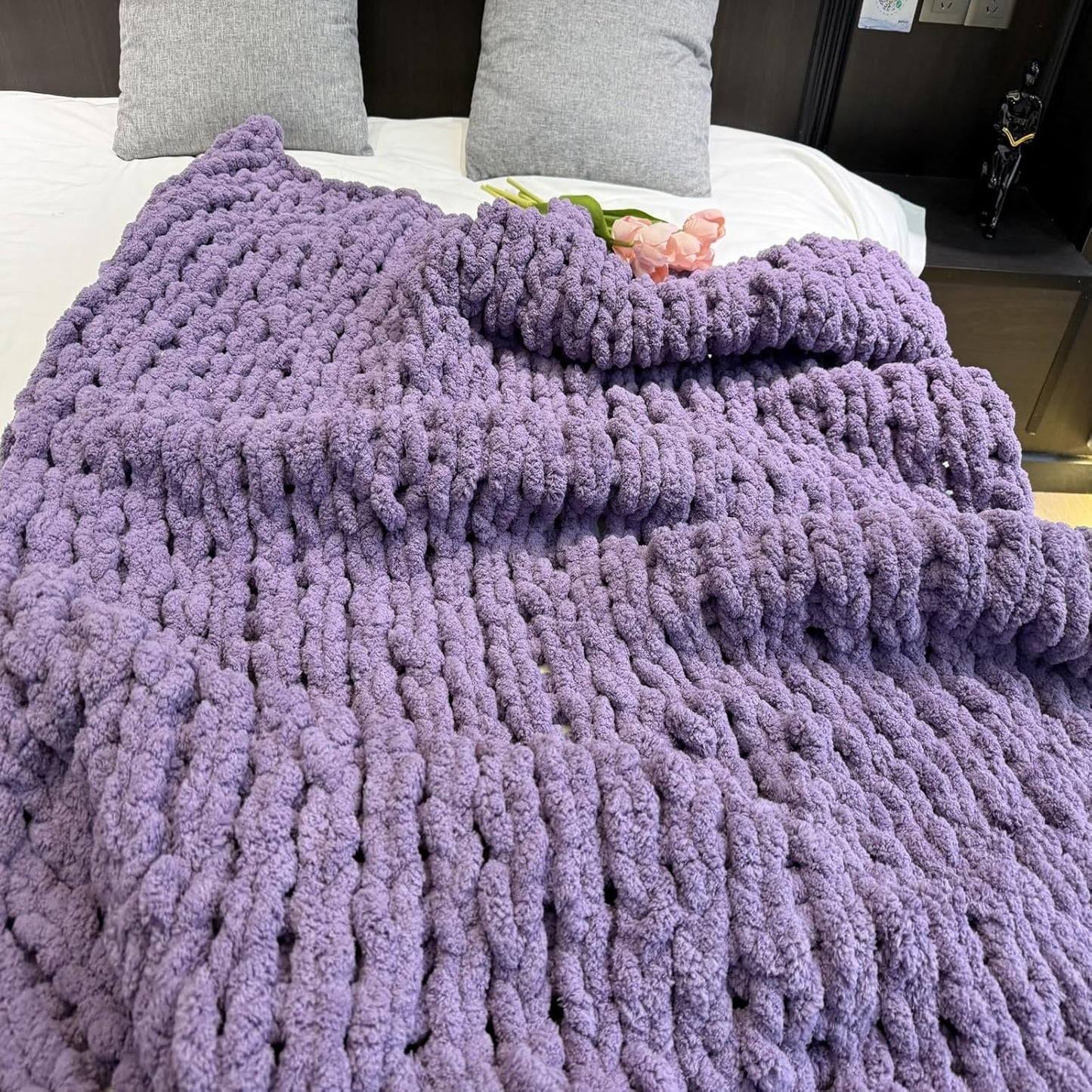 Chunky Knit Blanket Throw 40"x60", Chenille Throw Blankets, Handmade Warm & Cozy Blanket Couch Bed