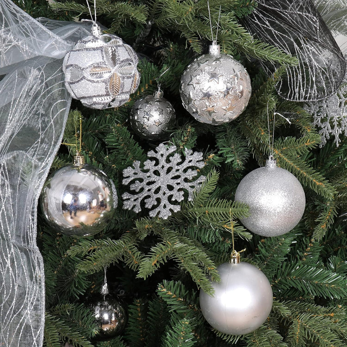 87ct Christmas Ball Ornaments Set Shatterproof Seasonal Hanging Decorations with Reusable Hand-held