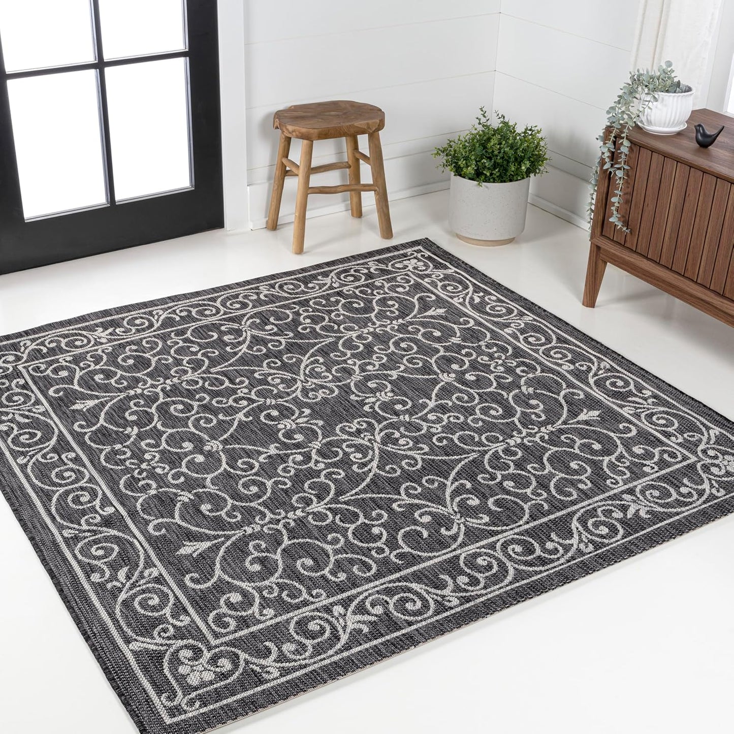 JONATHAN Y Vintage Filigree Indoor Outdoor Square Area Rug 6X6 Black/Gray, Charleston Textured