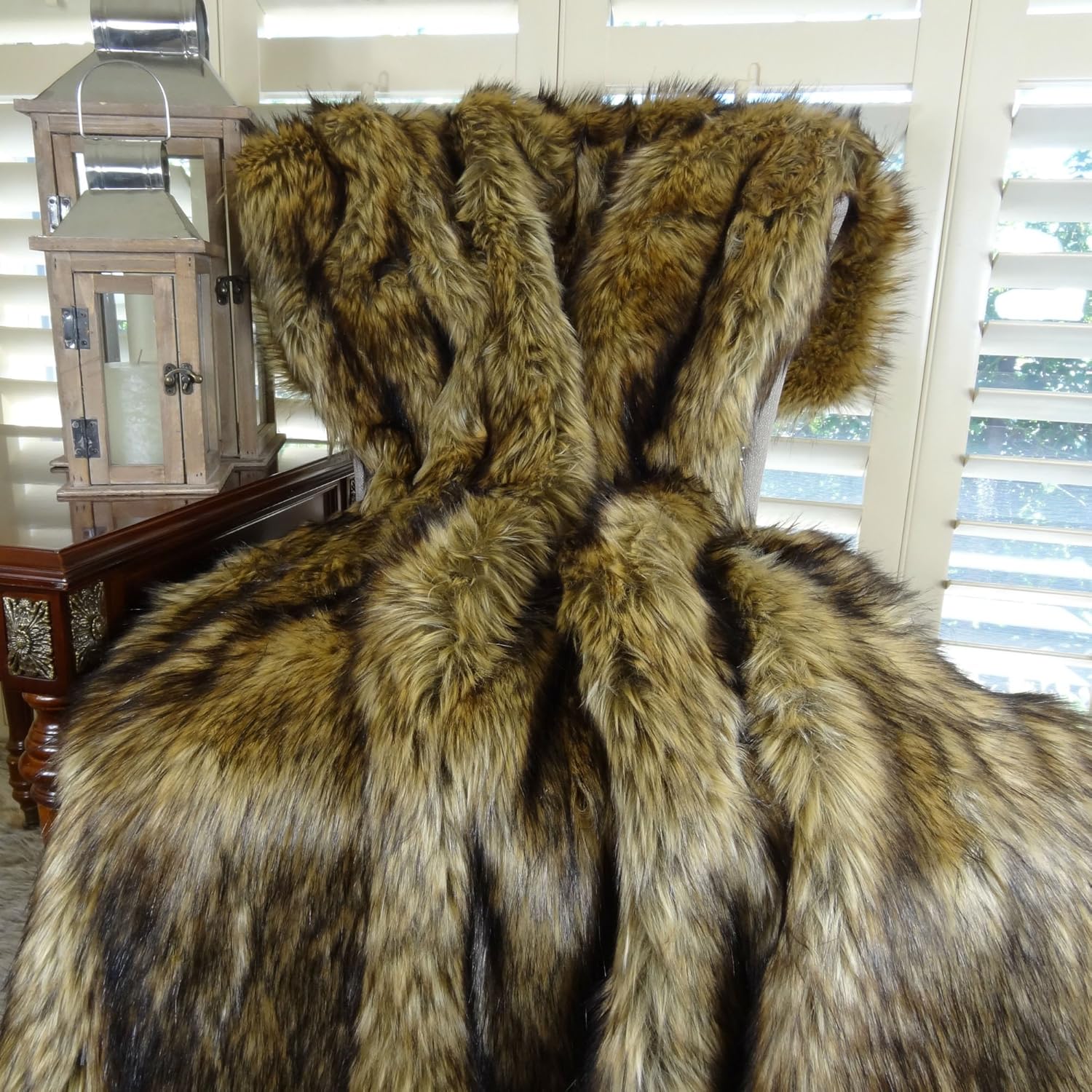 Brown Fur Throw Blanket & Bedspread - Brown Wolf Faux Fur - Light & Dark Browns Caramel & Coffee