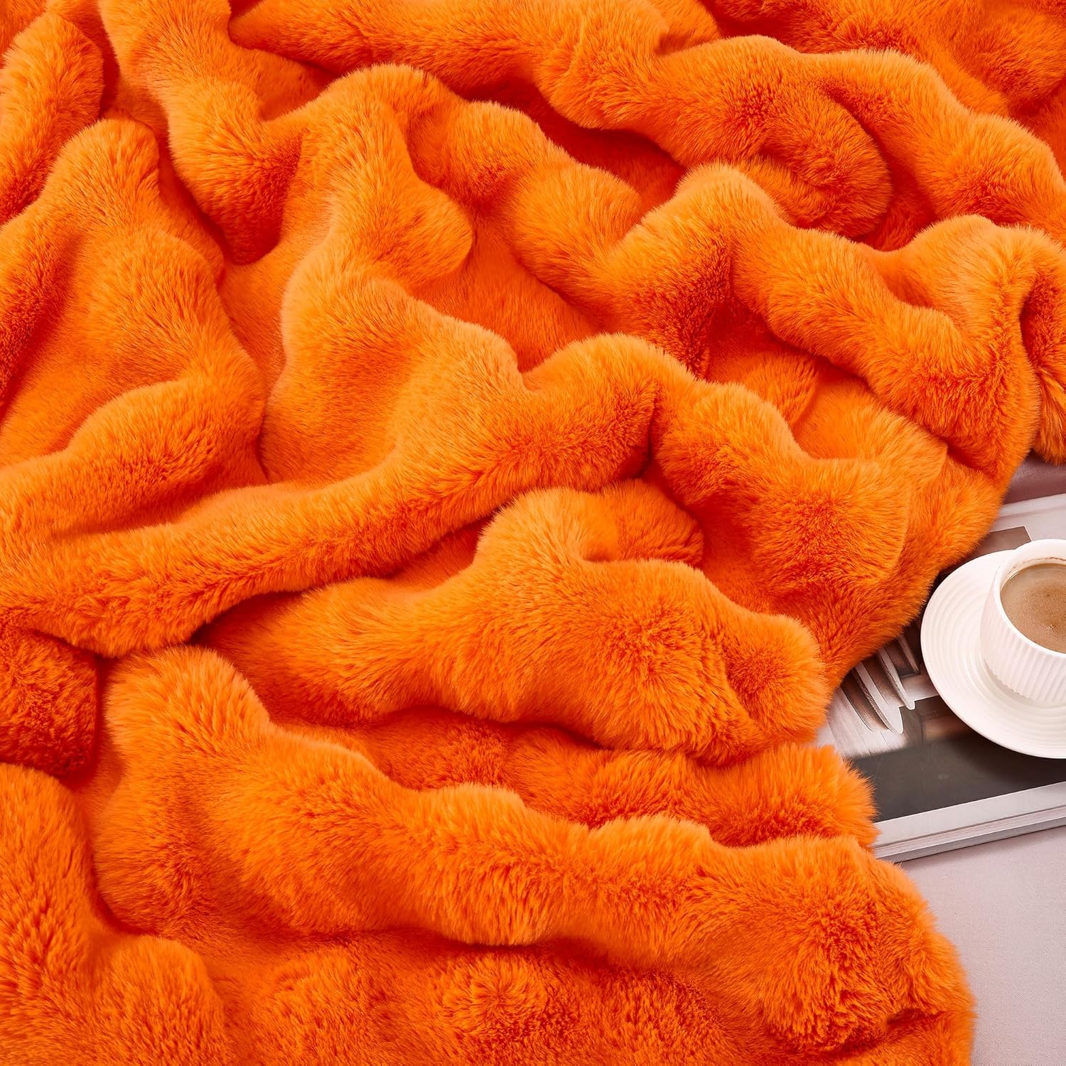 DREAMNINE Large Fuzzy Soft Fall Bubble Faux Rabbit Fur Blanket Queen Size 80" x 90", Luxury Big